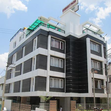 Everestparkresidency Otel Tiruchirappalli Dış mekan fotoğraf