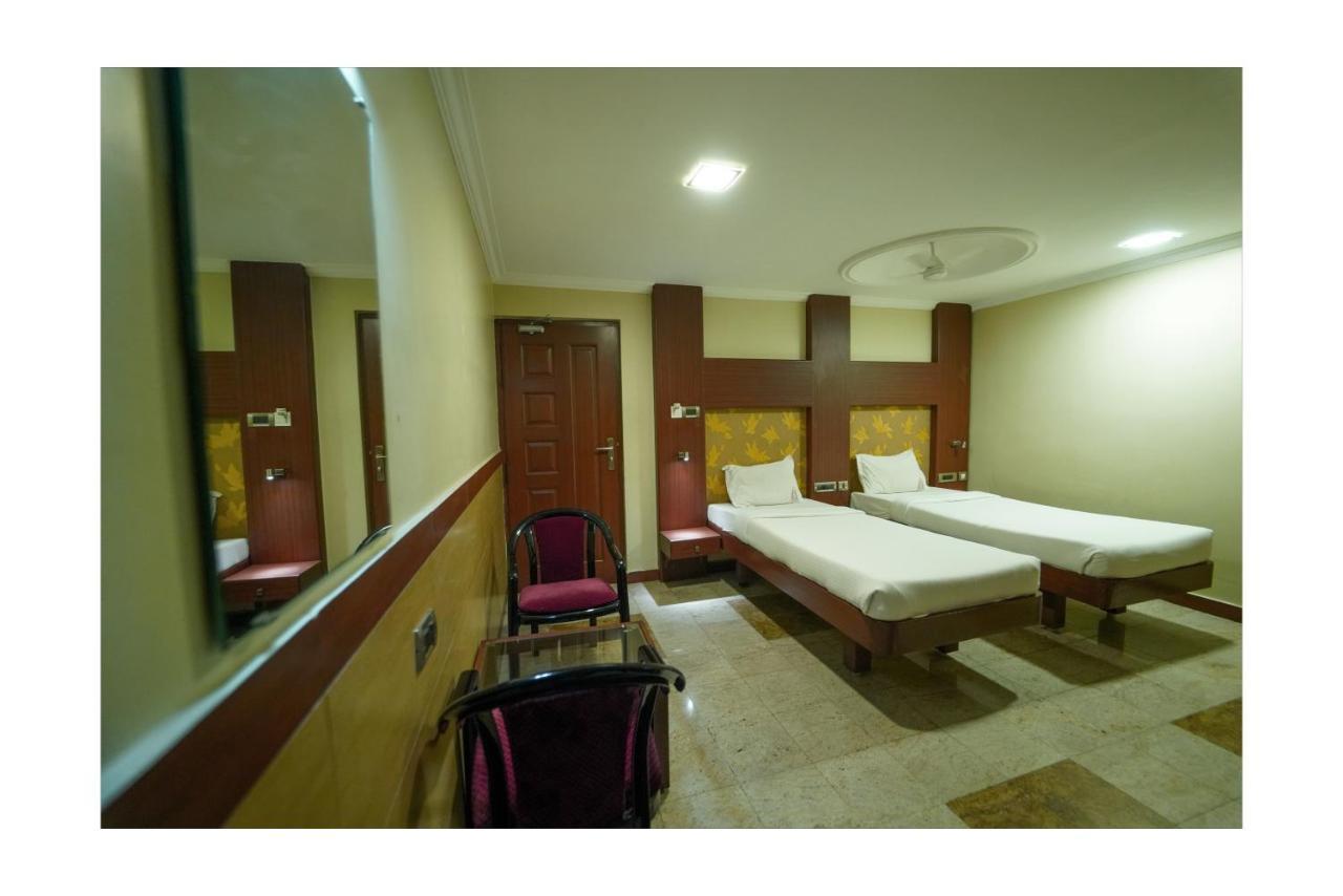 Everestparkresidency Otel Tiruchirappalli Dış mekan fotoğraf