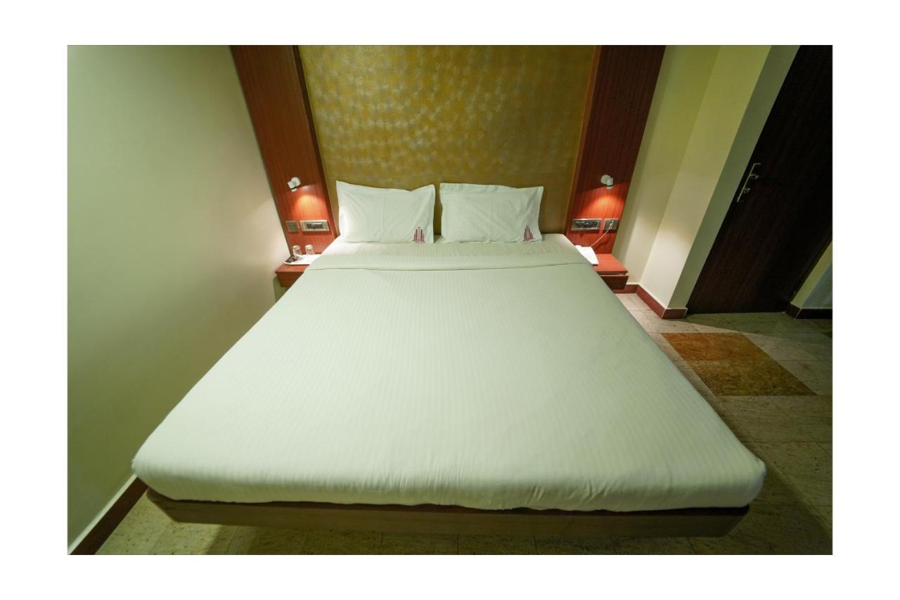 Everestparkresidency Otel Tiruchirappalli Dış mekan fotoğraf
