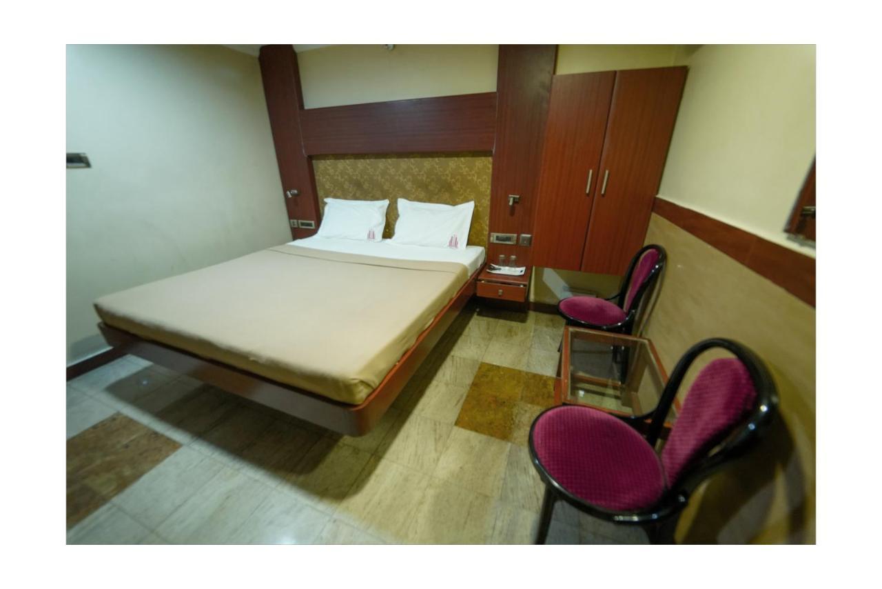 Everestparkresidency Otel Tiruchirappalli Dış mekan fotoğraf