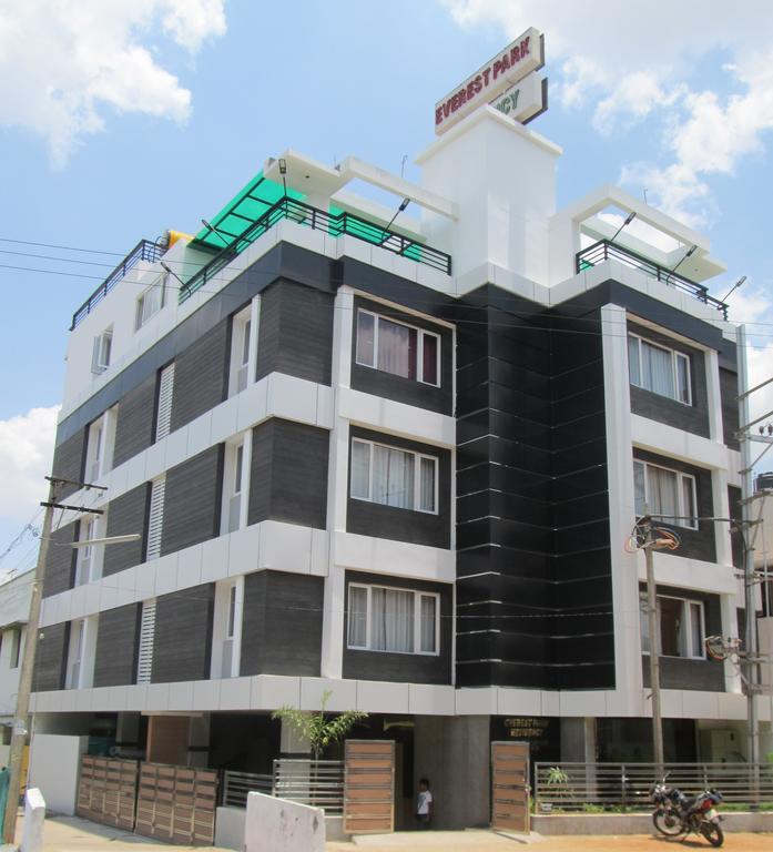 Everestparkresidency Otel Tiruchirappalli Dış mekan fotoğraf